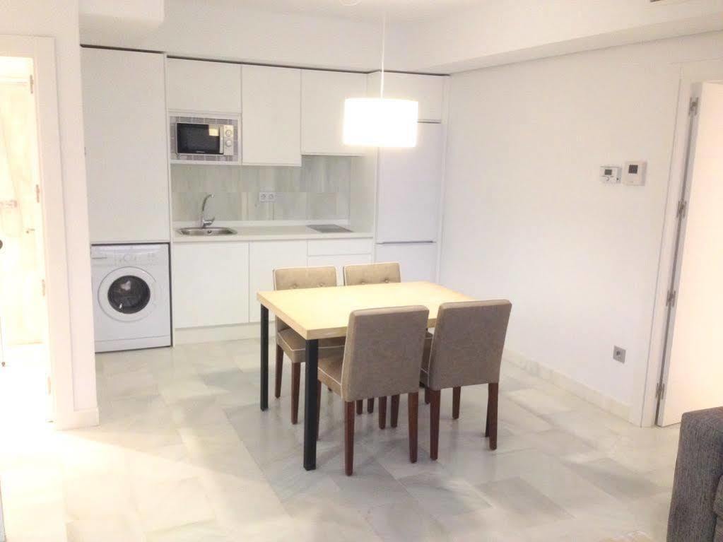 Urbanliving Gran Capitan Apartment กรานาดา ภายนอก รูปภาพ