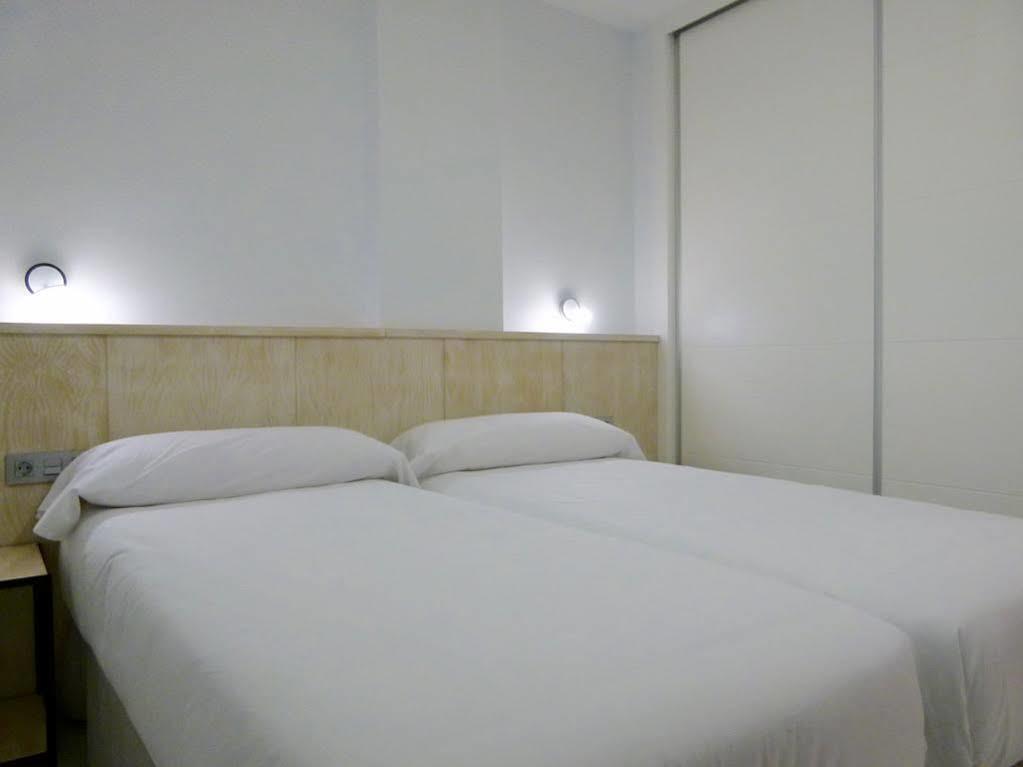 Urbanliving Gran Capitan Apartment กรานาดา ภายนอก รูปภาพ